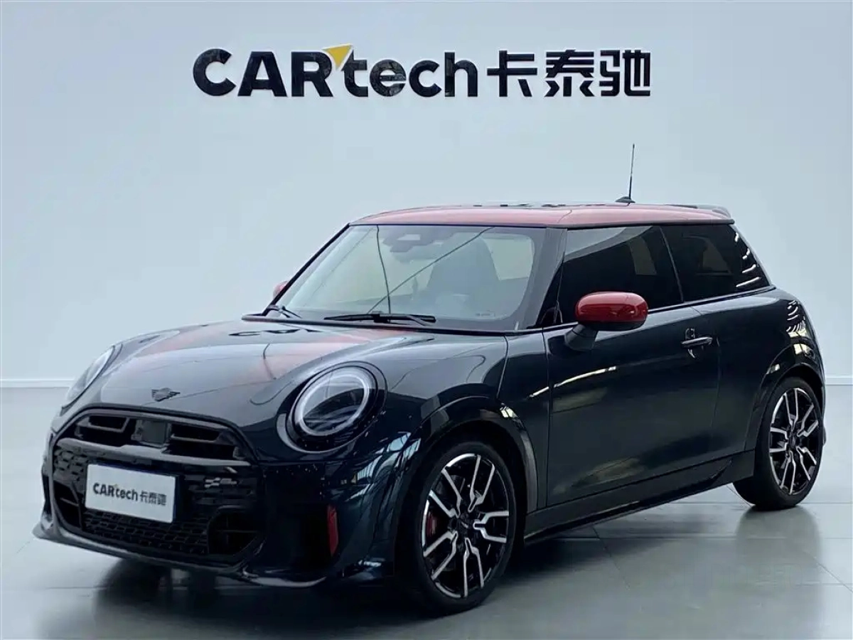 MINI JCW  2025
