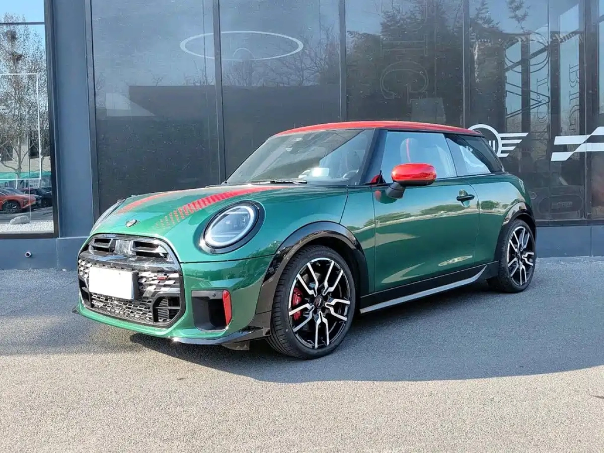MINI JCW  2025