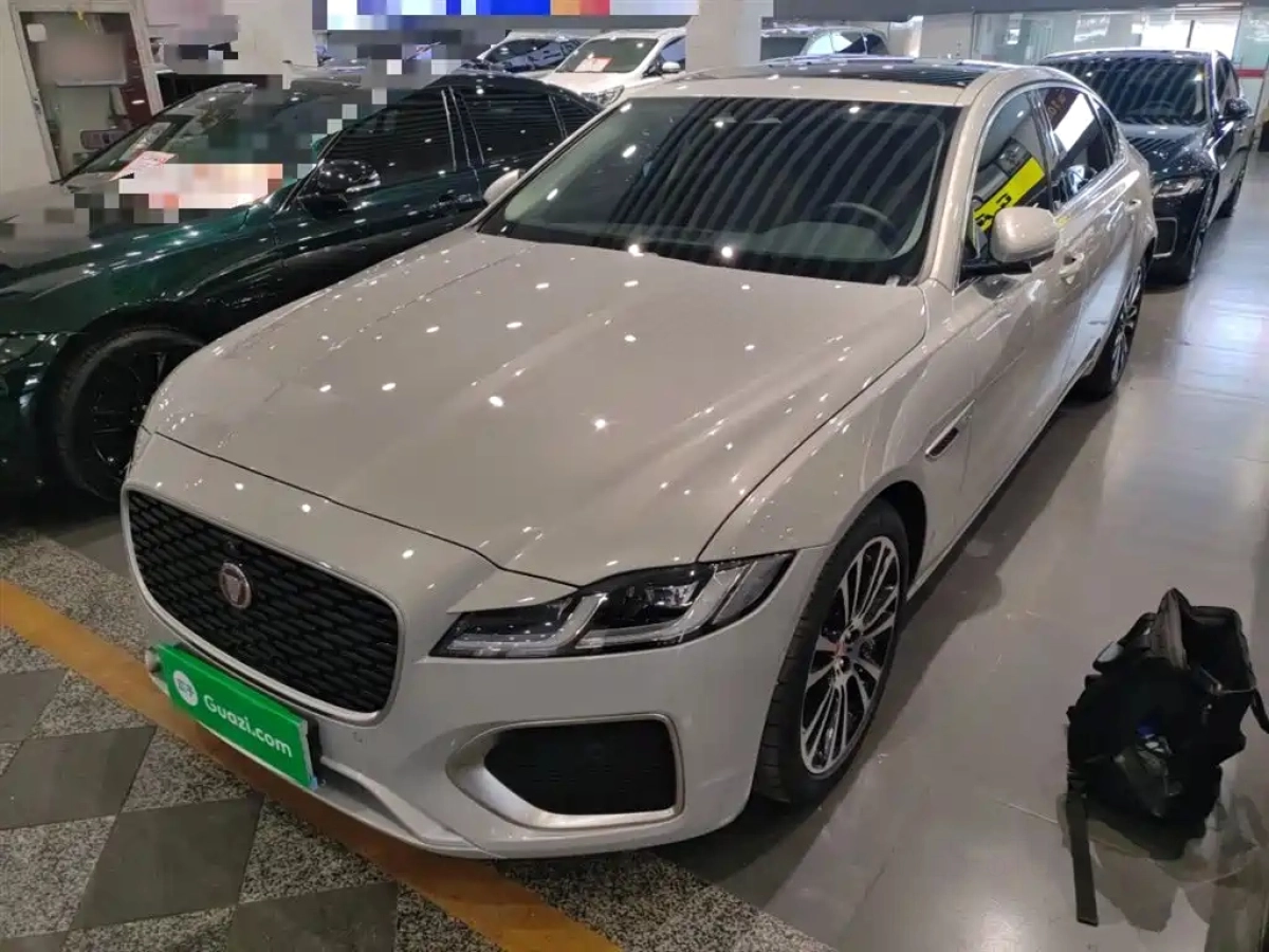 JAGUAR XFL  2025
