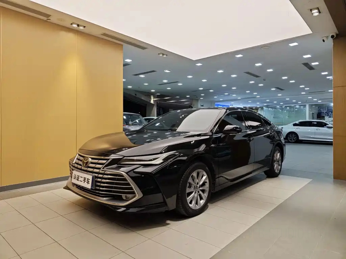 TOYOTA AVALON  2025