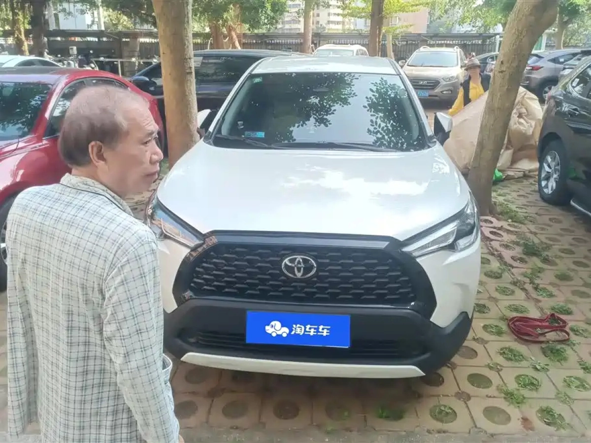 TOYOTA COROLLA CROSS