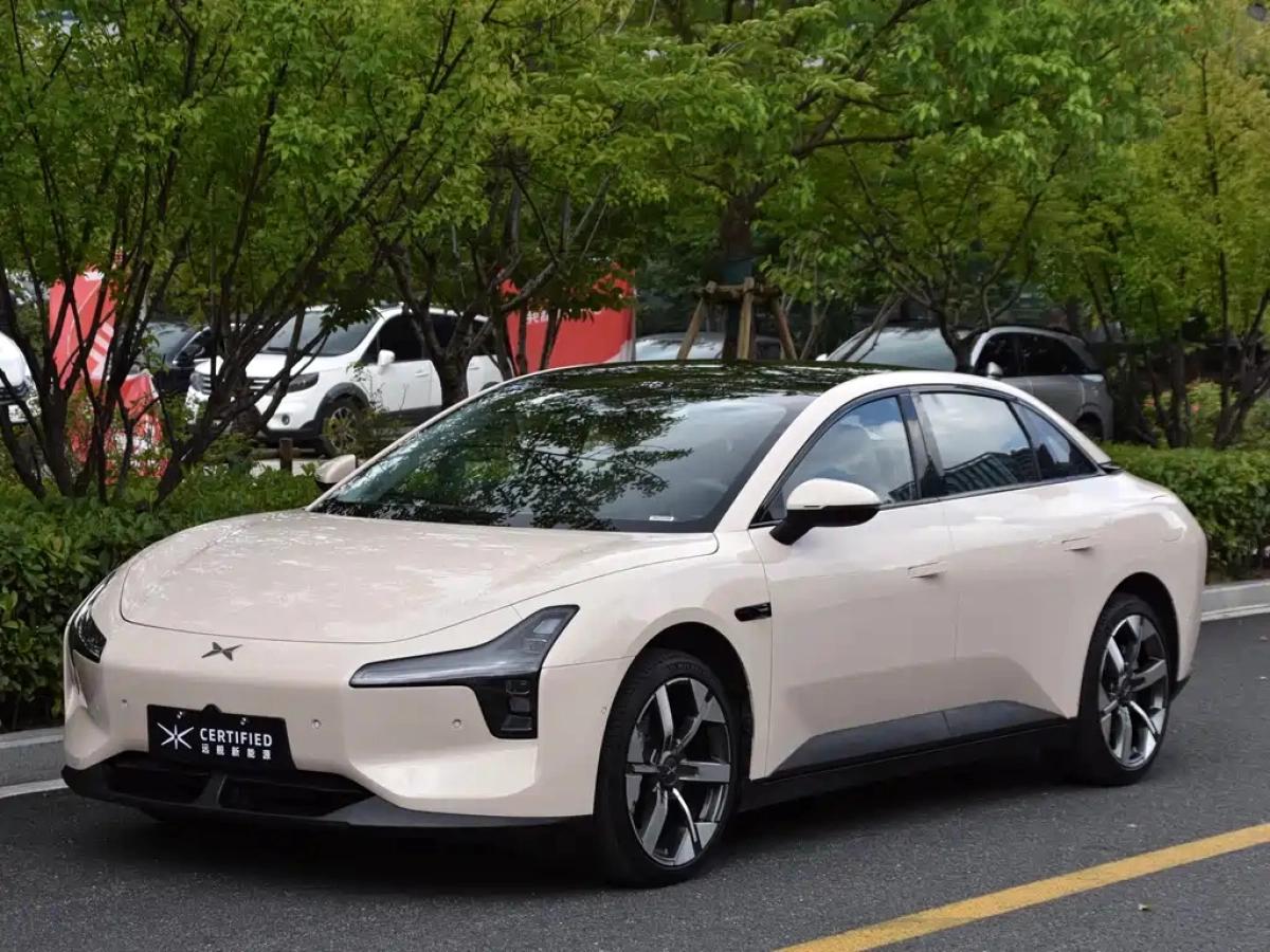 XPENG MONA M03  2024