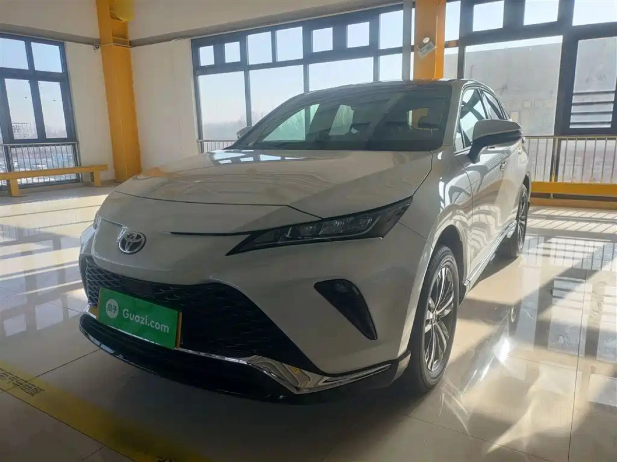 TOYOTA VENZA  2024