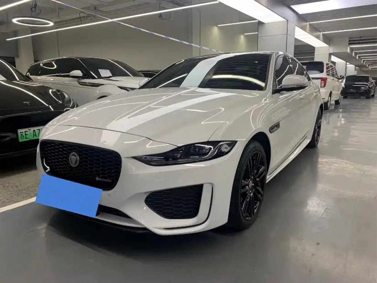JAGUAR XEL  2022