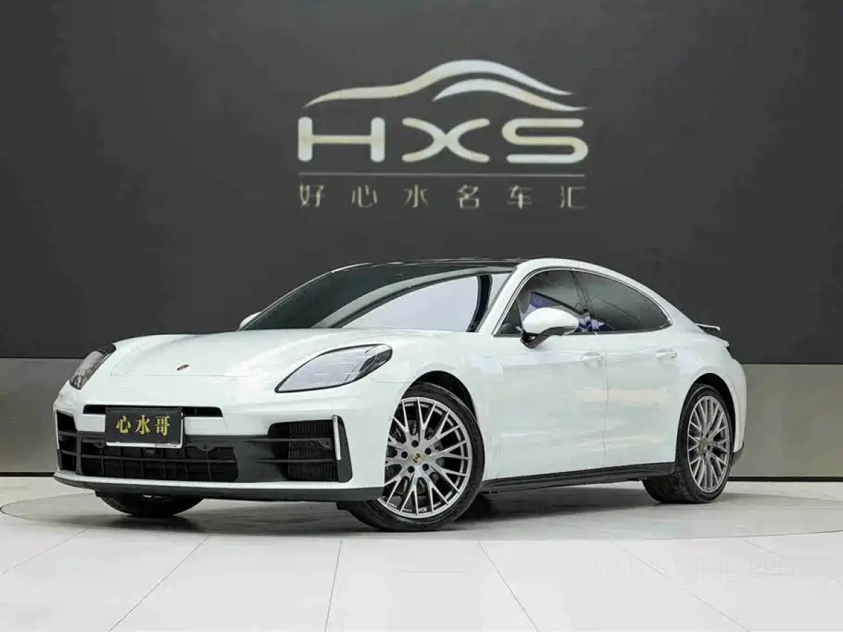 PORSCHE PANAMERA  2025