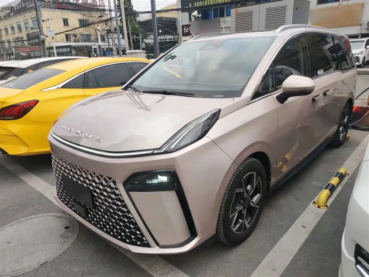 SAIC MAXUS G70  2024