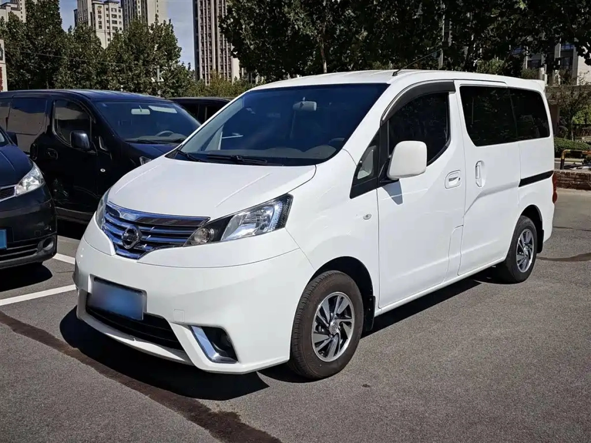 NISSAN NV200  2019