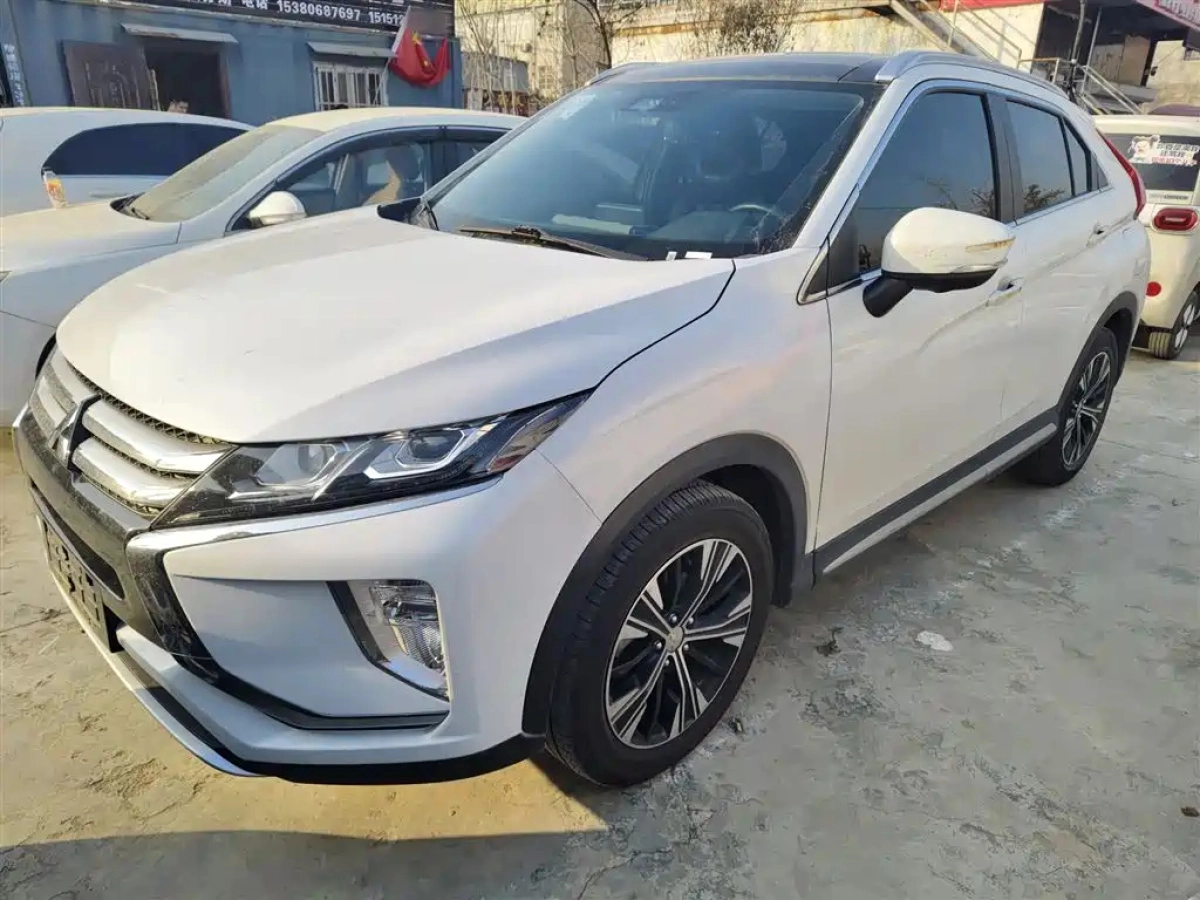 MITSUBISHI ECLIPSE CROSS  2021