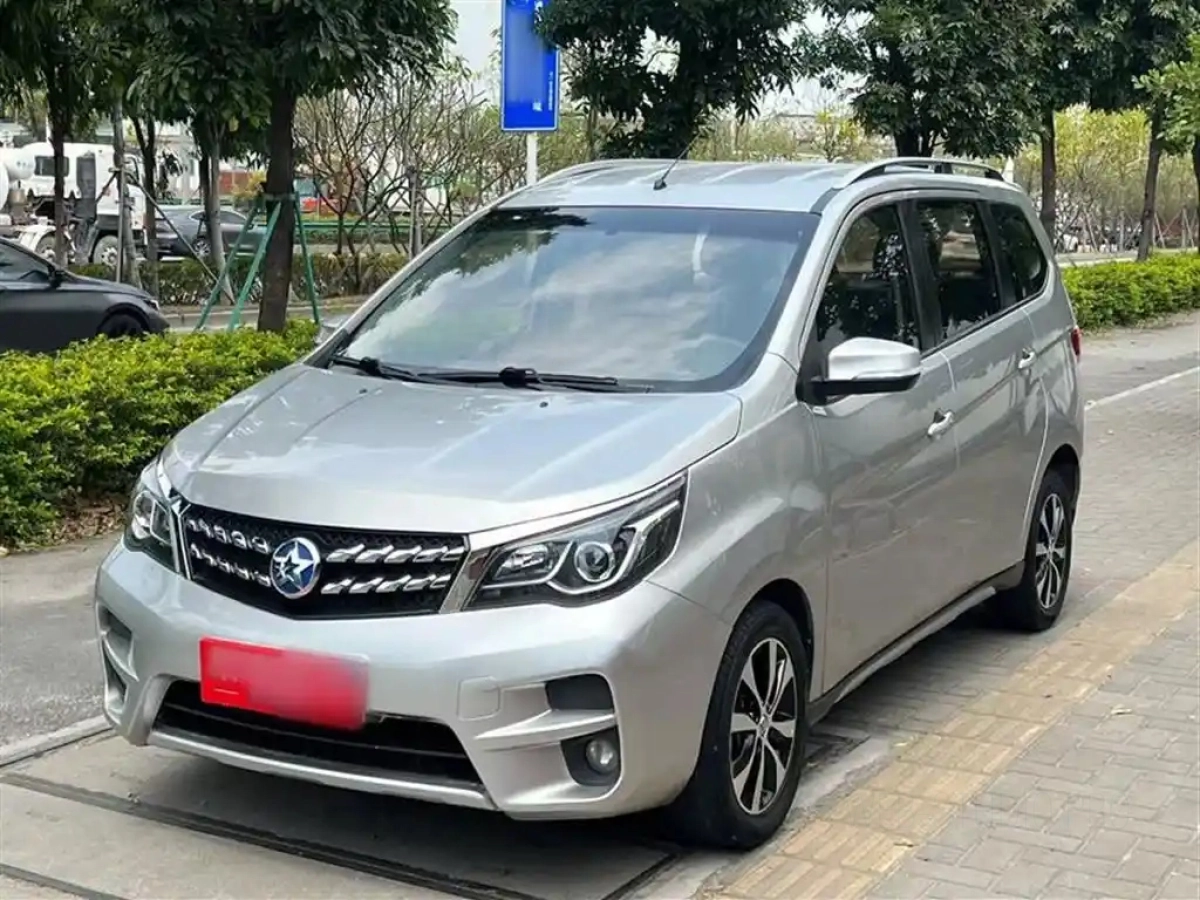 VENUCIA M50V  2019