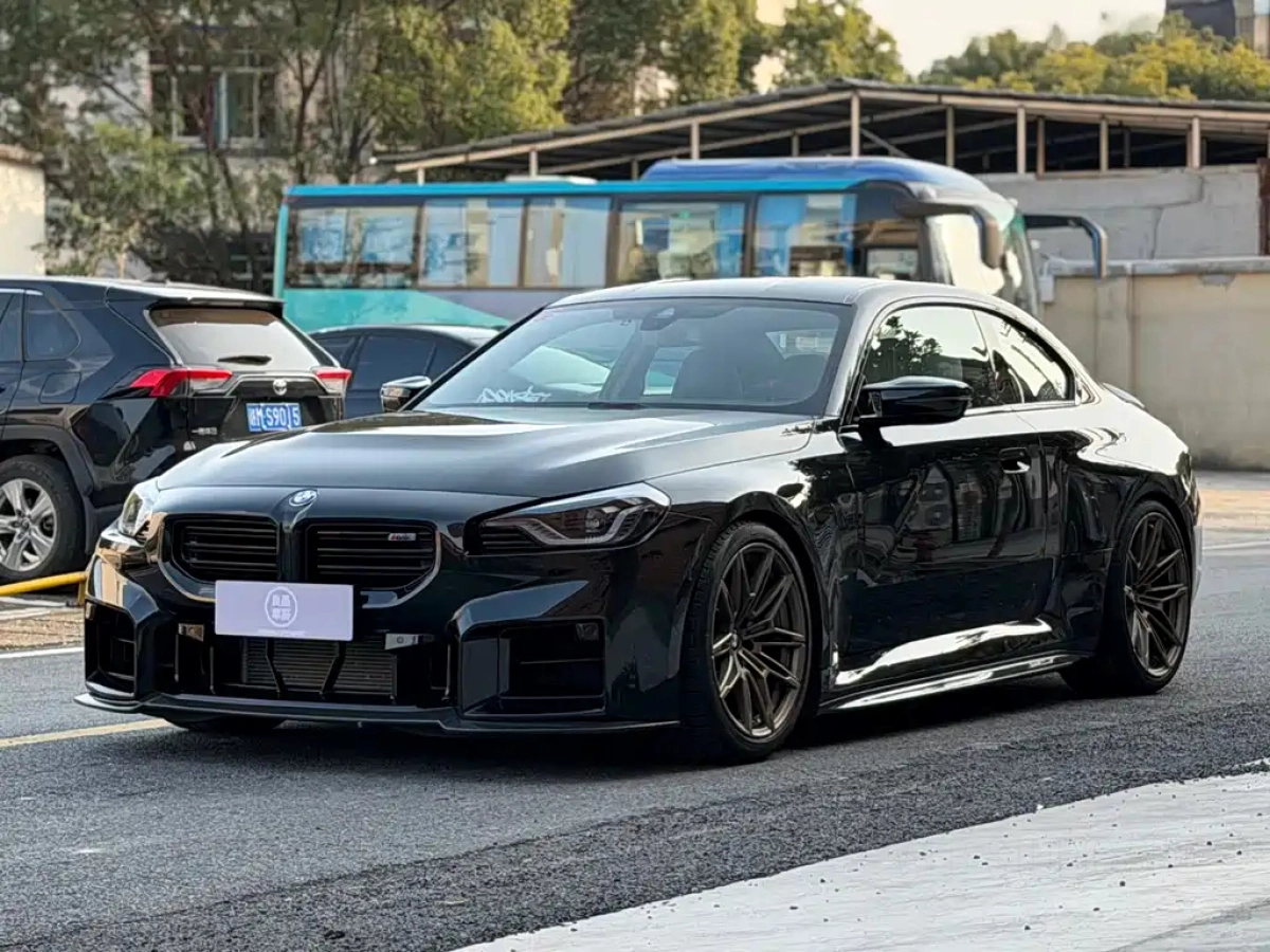 BMW M2  2025