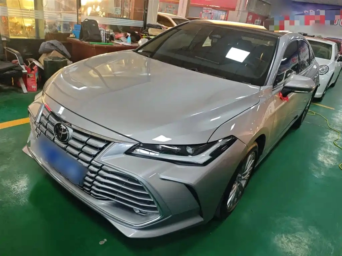 TOYOTA AVALON