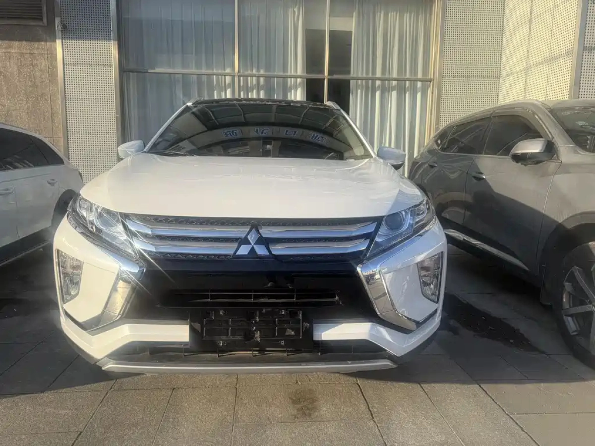 MITSUBISHI ECLIPSE CROSS  2022