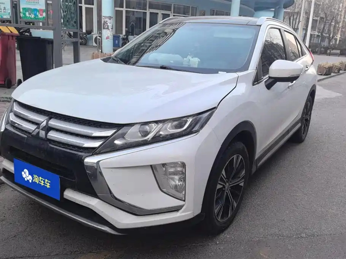 MITSUBISHI ECLIPSE CROSS  2019