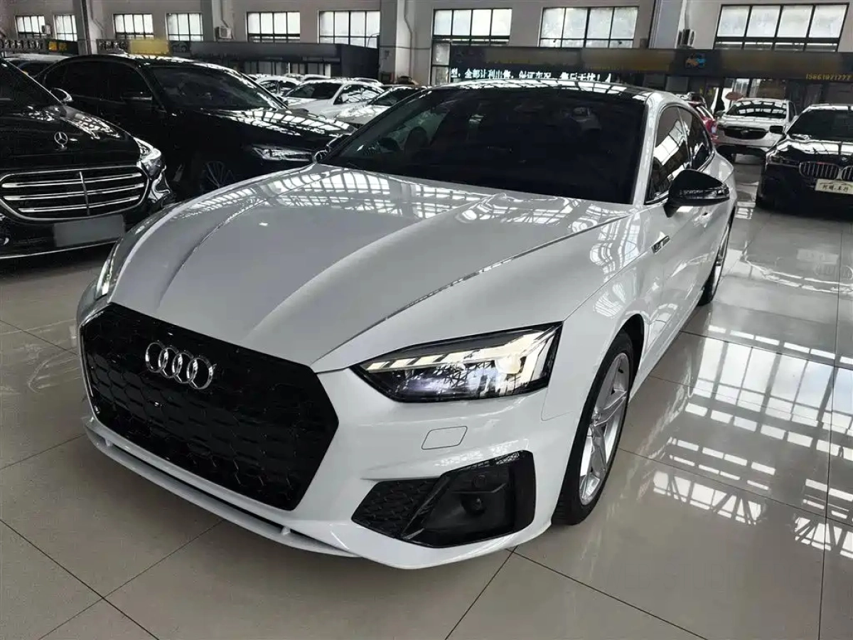 AUDI A5  2025