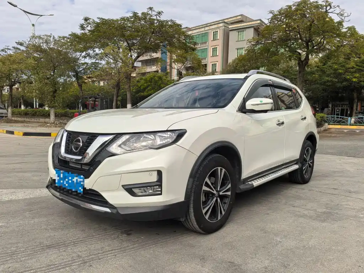 NISSAN X-TRAIL