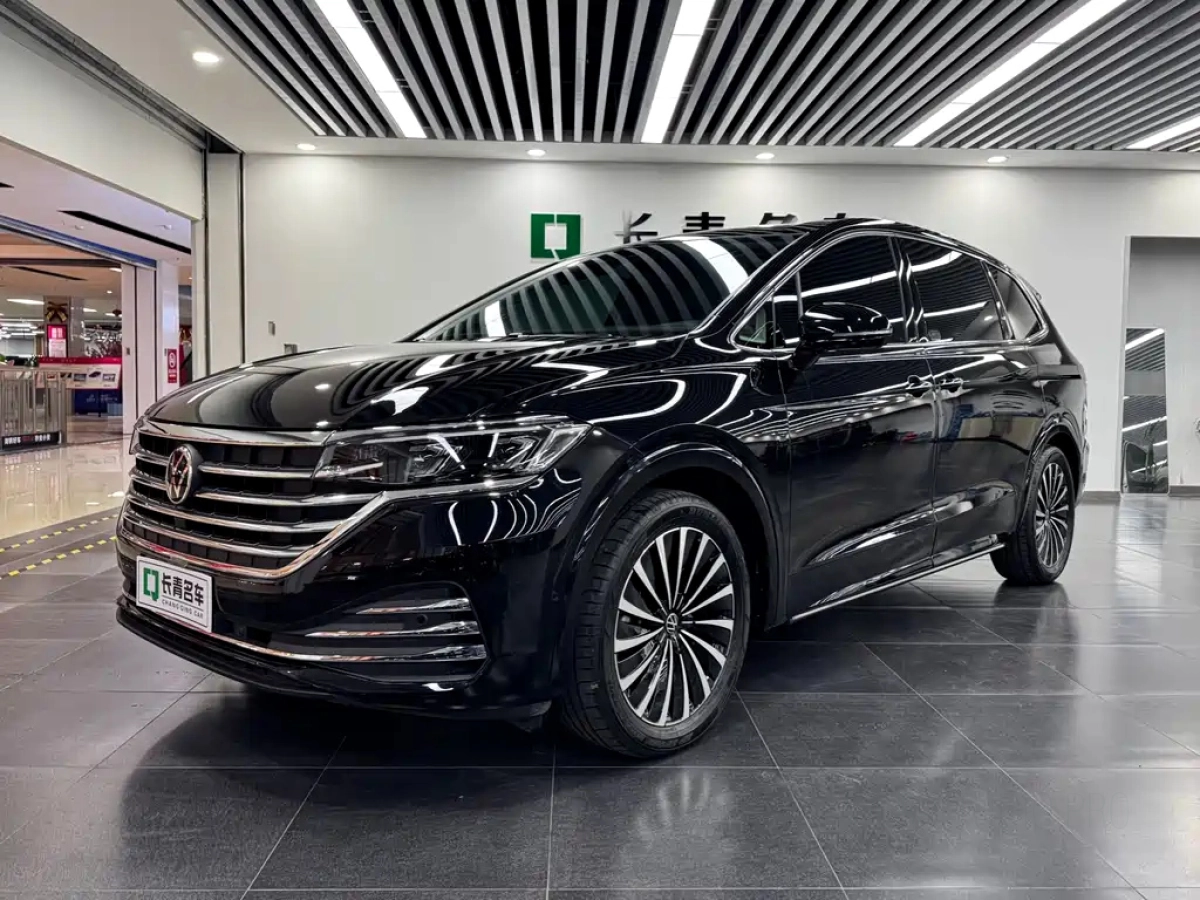 VOLKSWAGEN VILORAN  2025