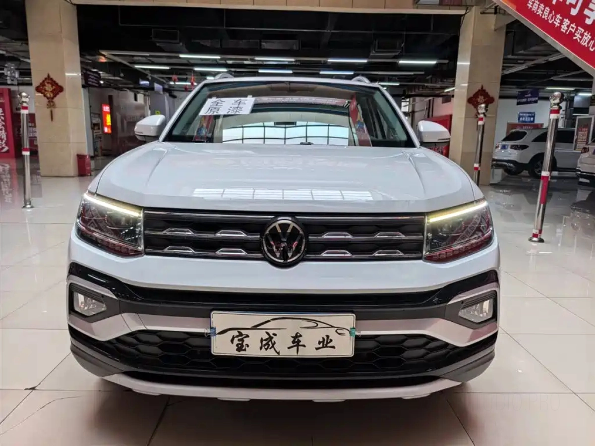 VOLKSWAGEN T-CROSS