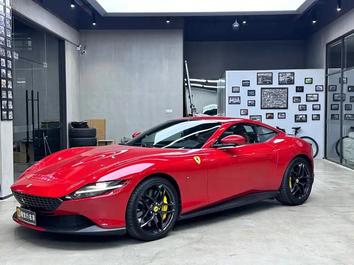 FERRARI ROMA
