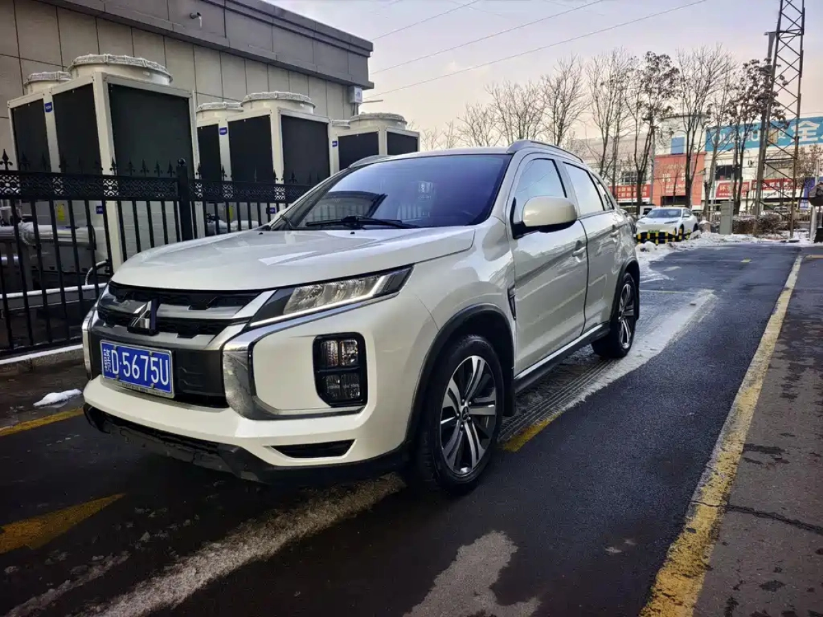 MITSUBISHI ASX  2021