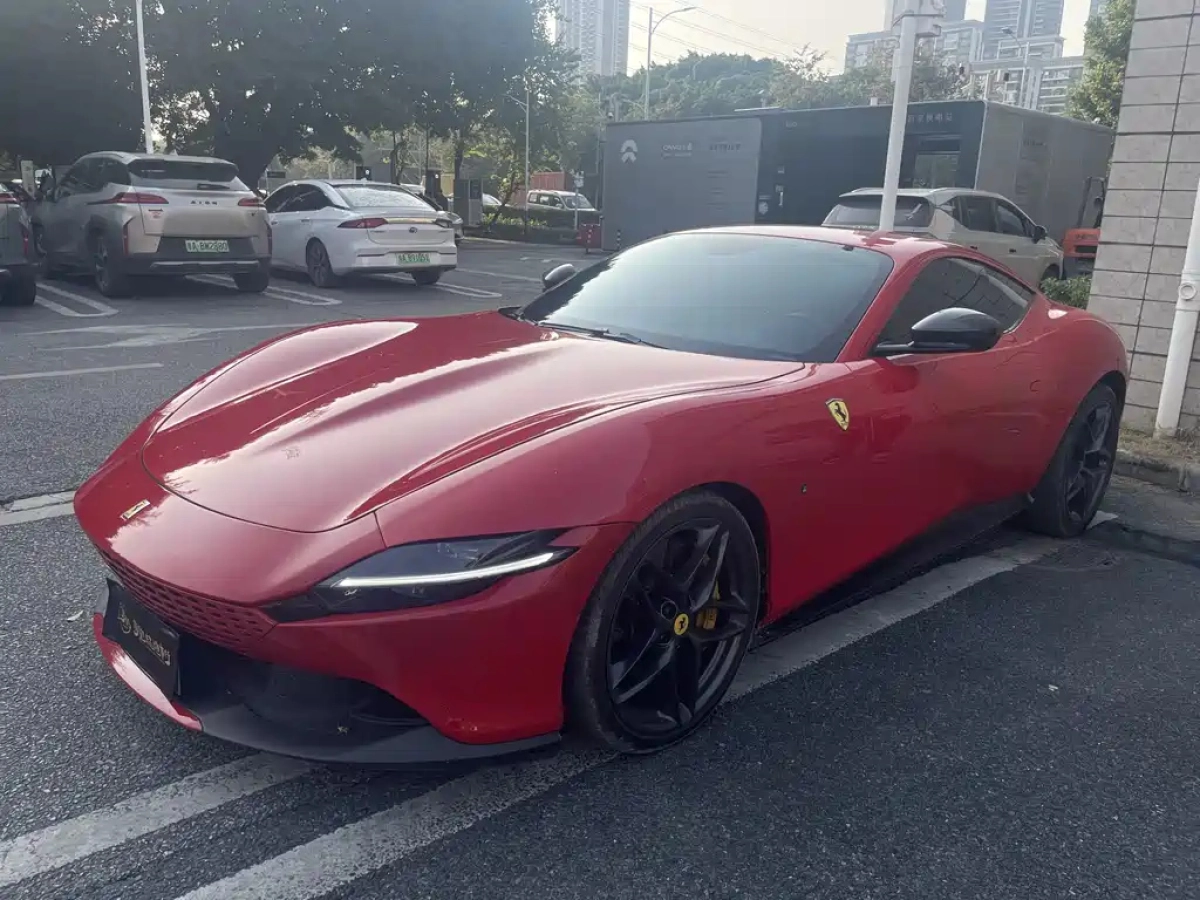 FERRARI ROMA
