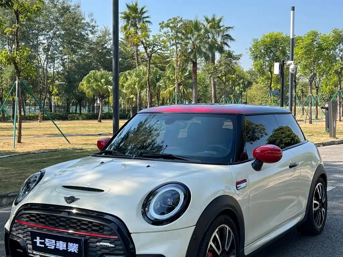 MINI JCW