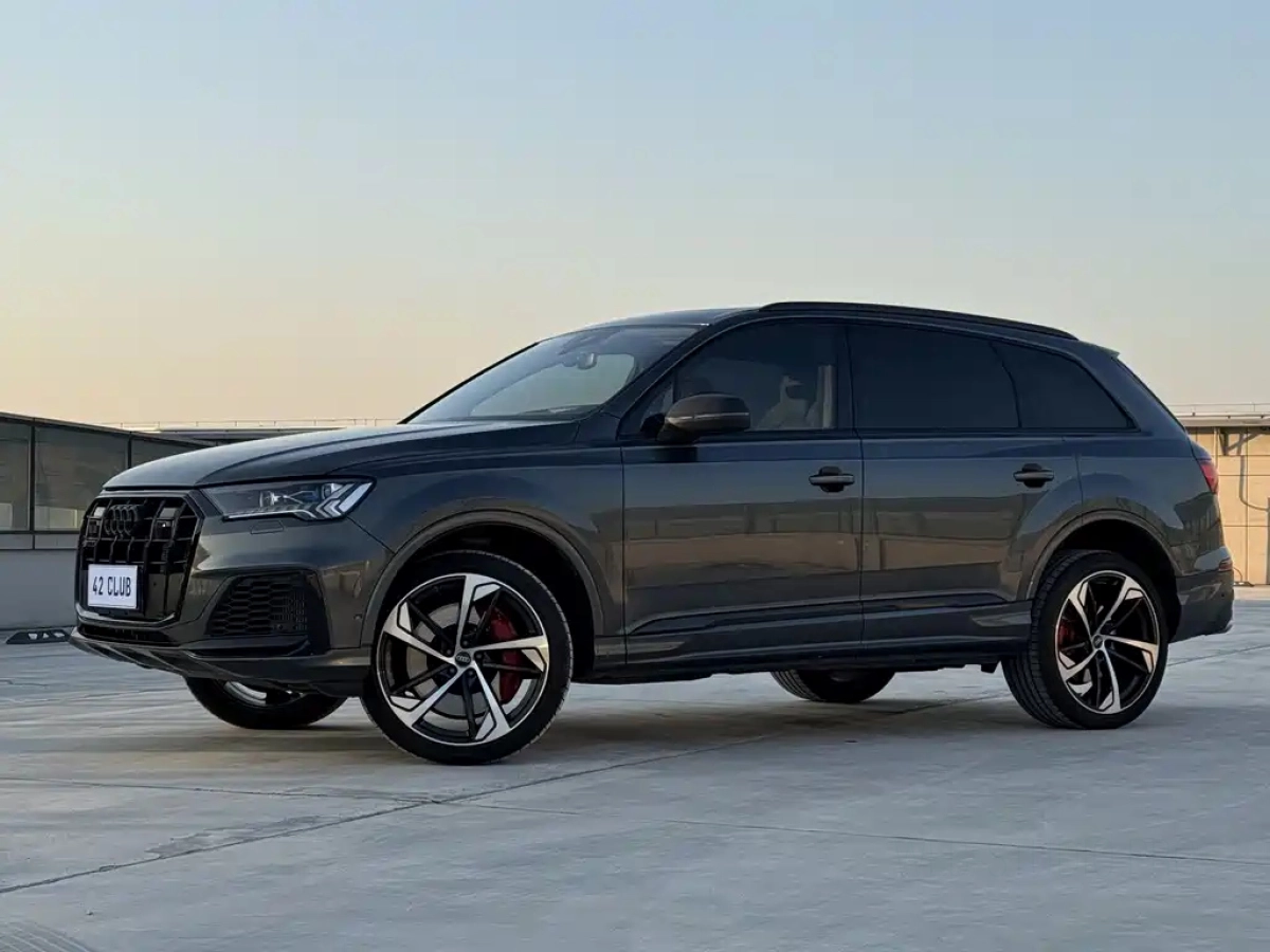 AUDI SQ7