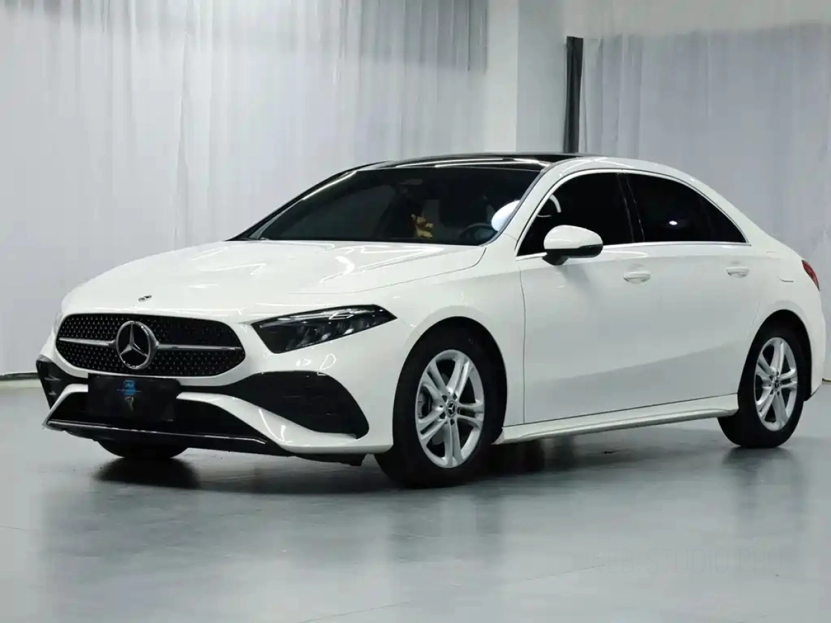MERCEDES-BENZ A-CLASS  2024