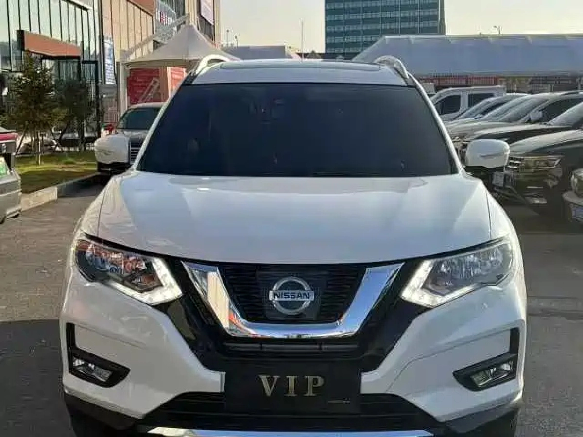 NISSAN X-TRAIL