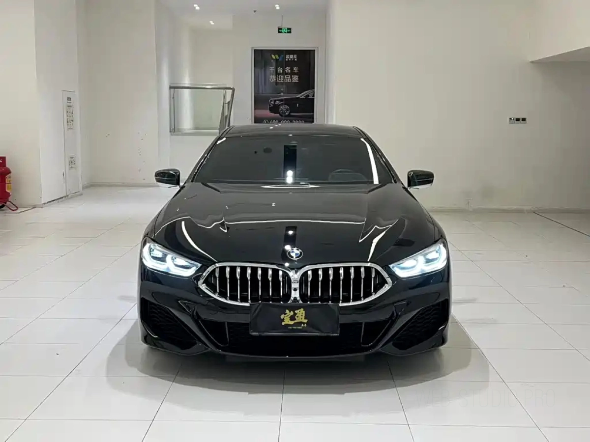 BMW 8-SERIES  2022