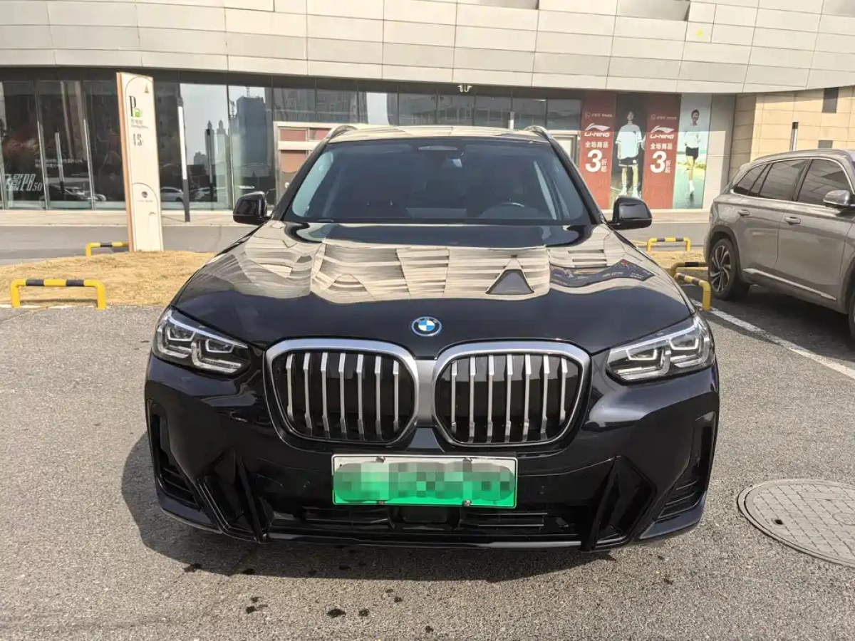 BMW IX3