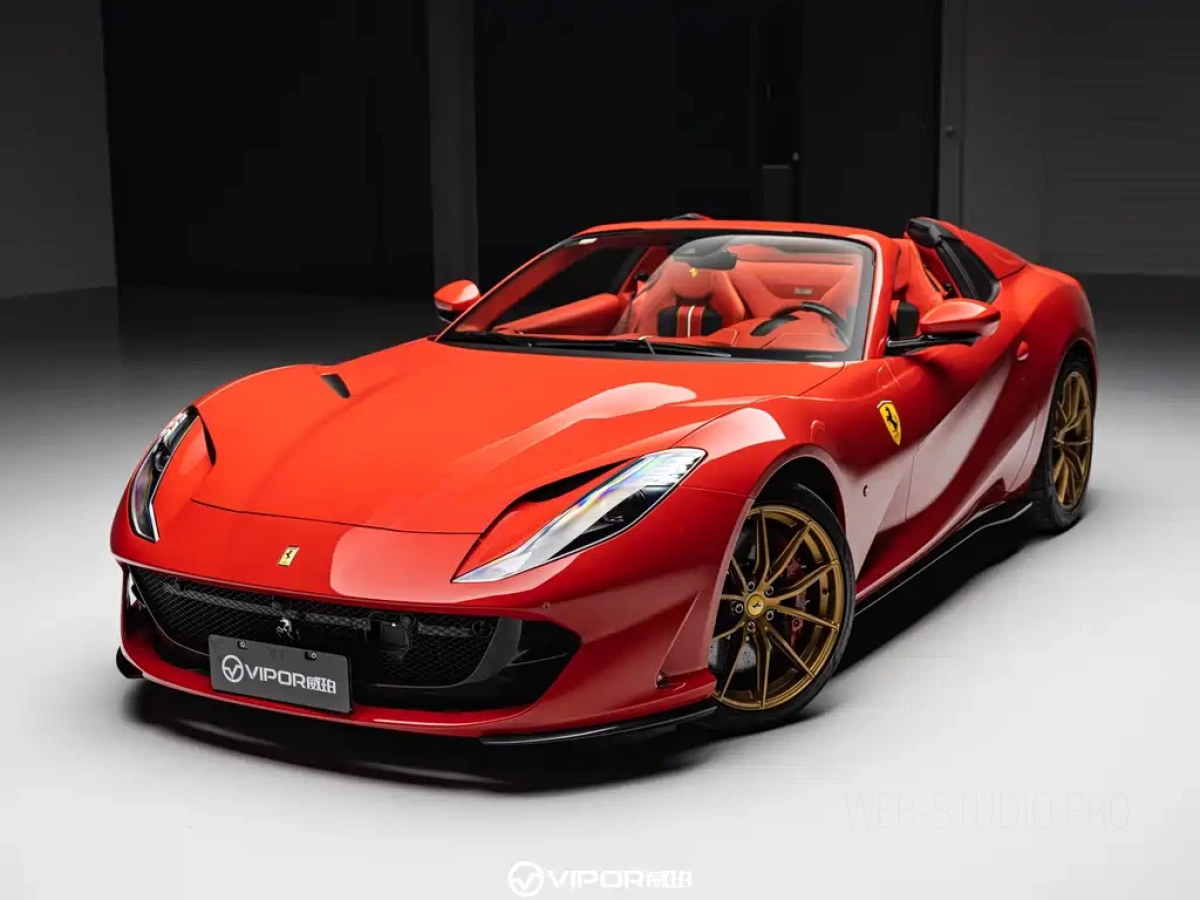 FERRARI 812