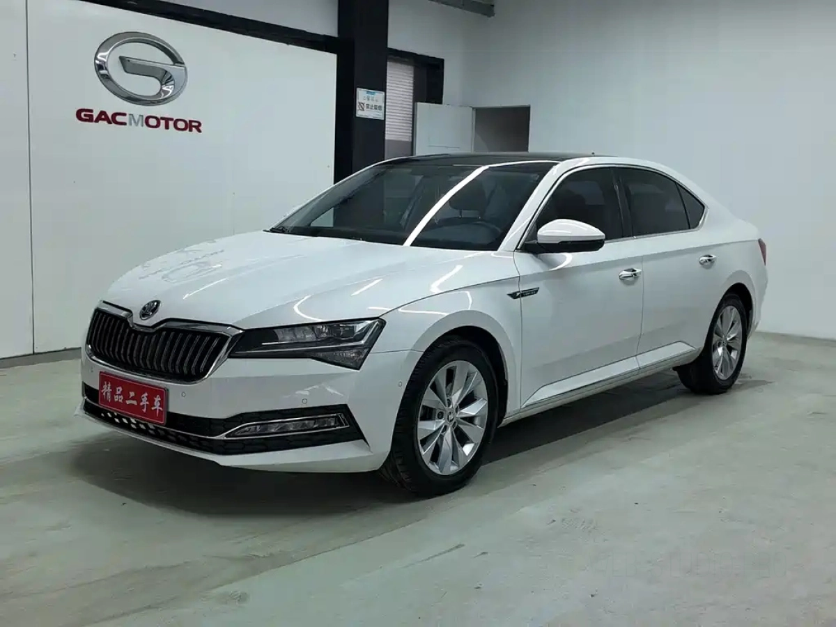 SKODA SUPERB