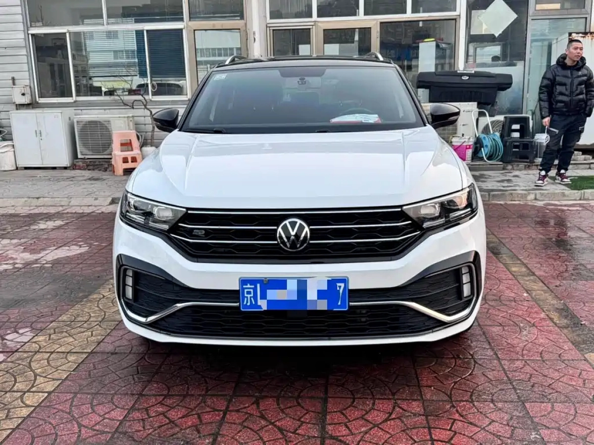 VOLKSWAGEN T-ROC