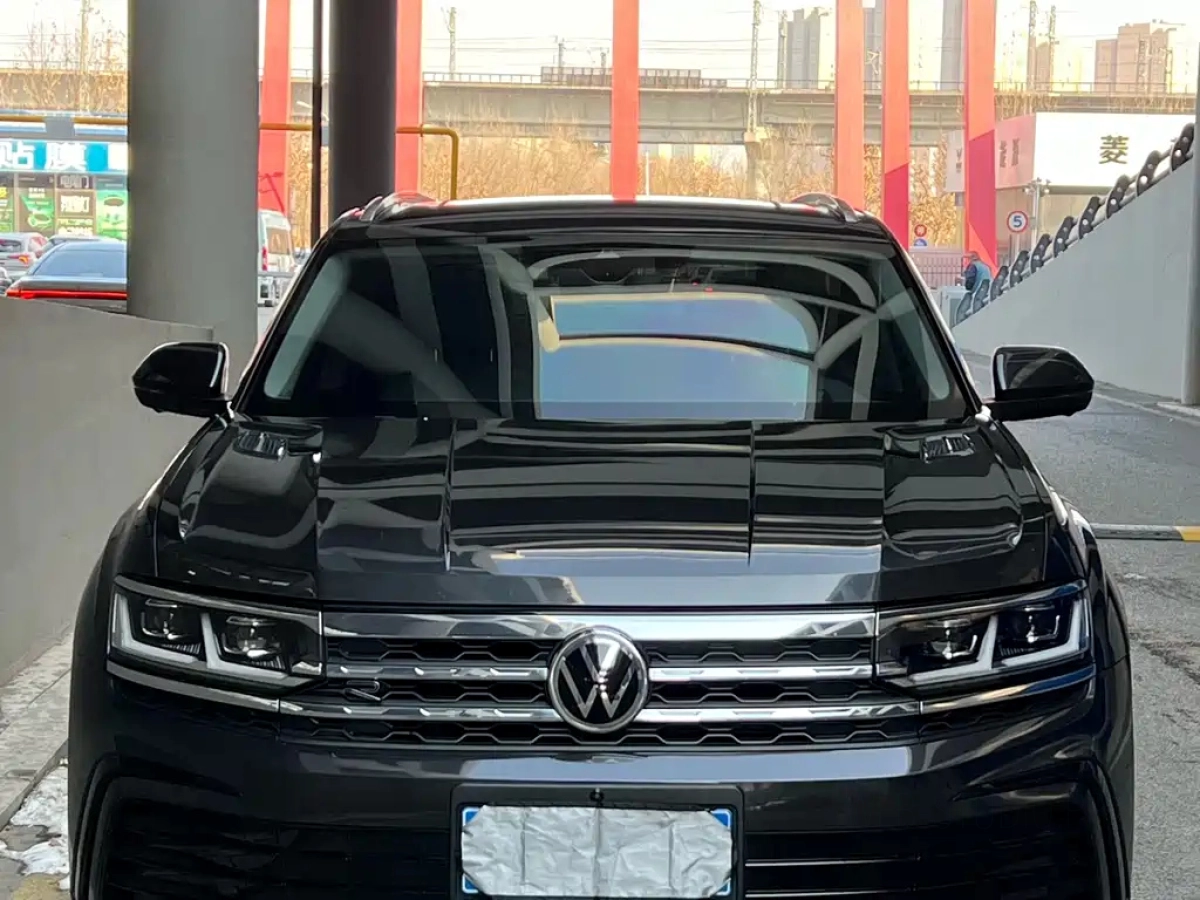 VOLKSWAGEN TIGUAN X