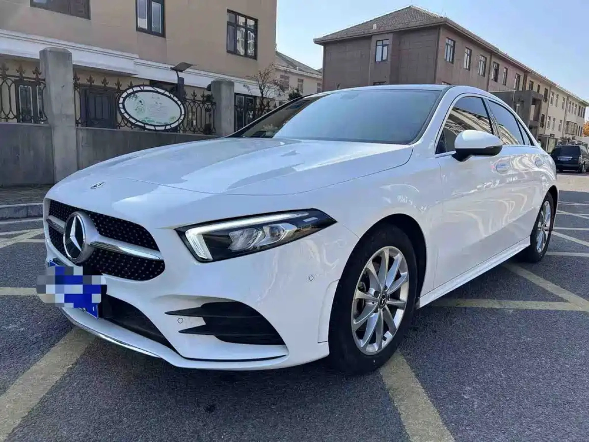 MERCEDES-BENZ A-CLASS  2021