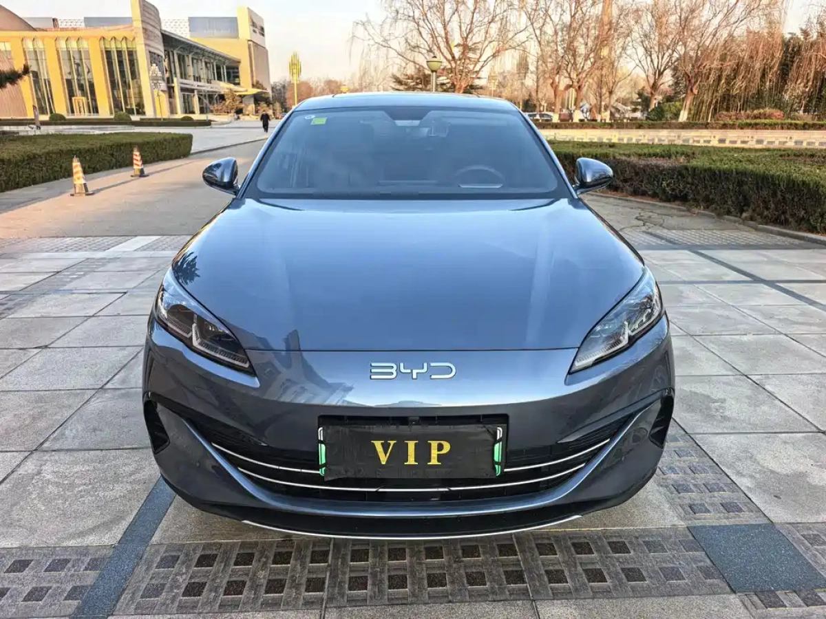 BYD SEAL 06 DM-I  2025