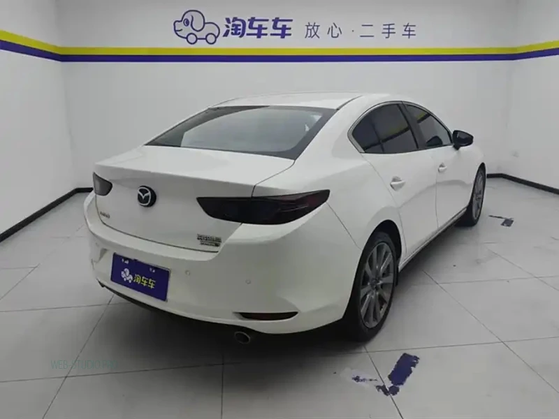 MAZDA 3 AXELA