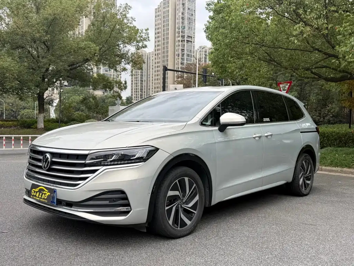 VOLKSWAGEN VILORAN  2024