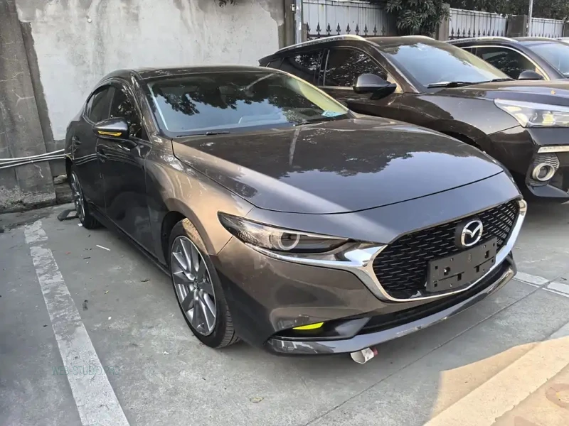 MAZDA 3 AXELA