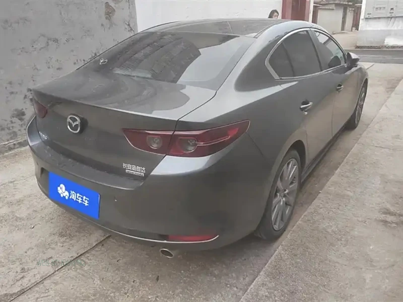 MAZDA 3 AXELA
