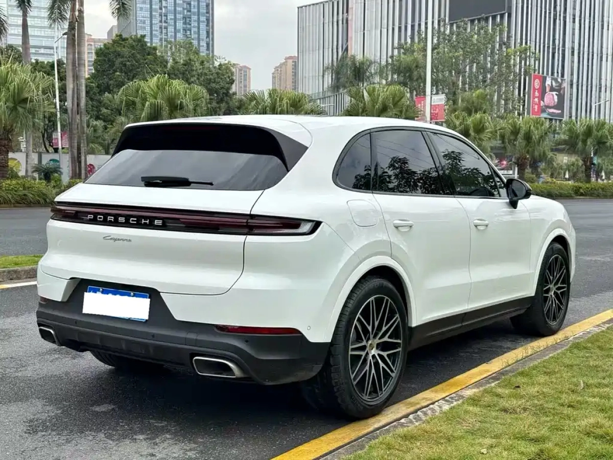 PORSCHE CAYENNE