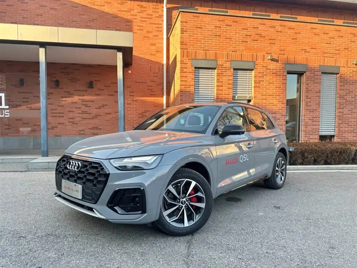 AUDI Q5L  2025
