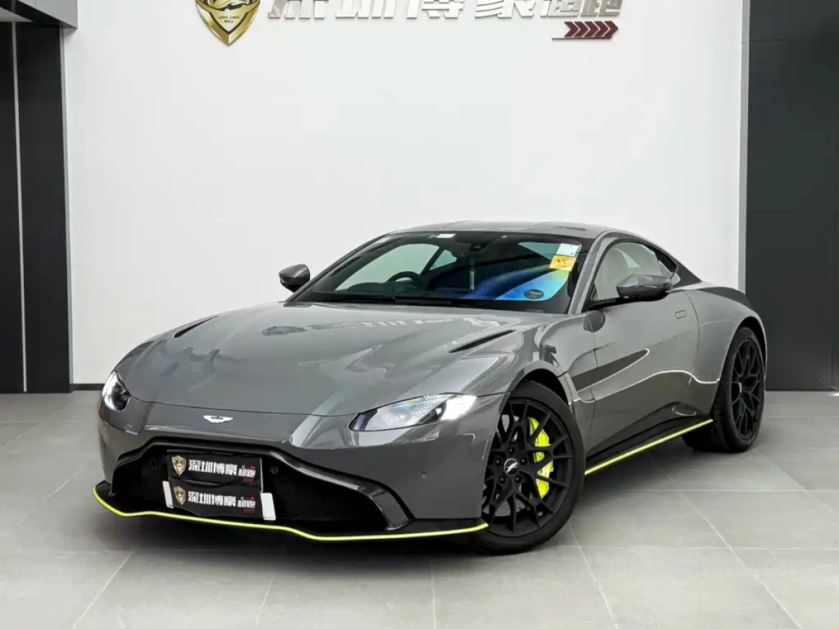 ASTON MARTIN V8 VANTAGE  2021