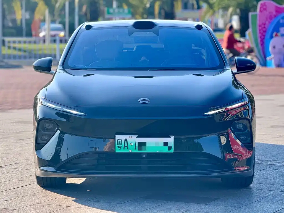 NIO ET7