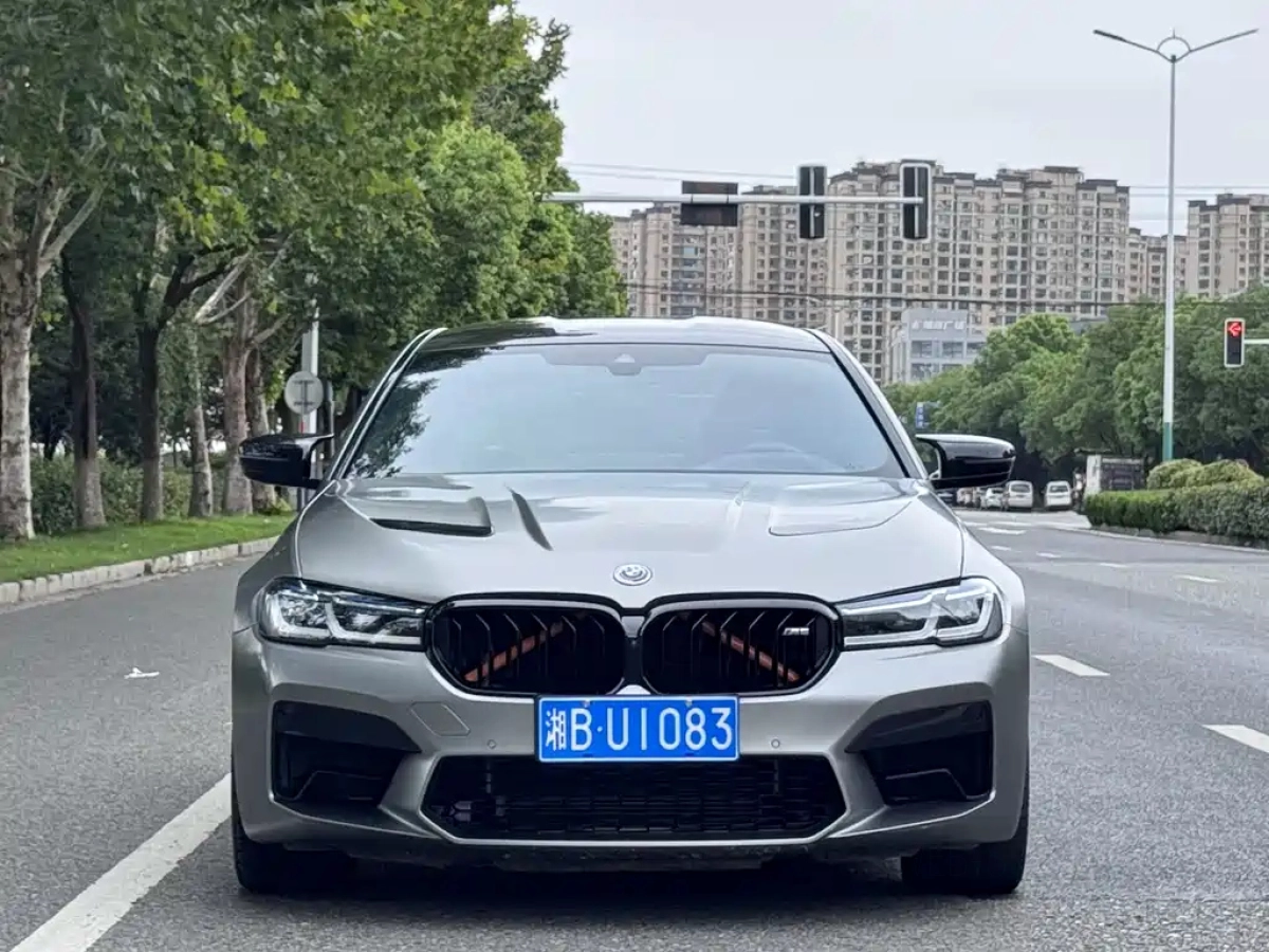 BMW M5