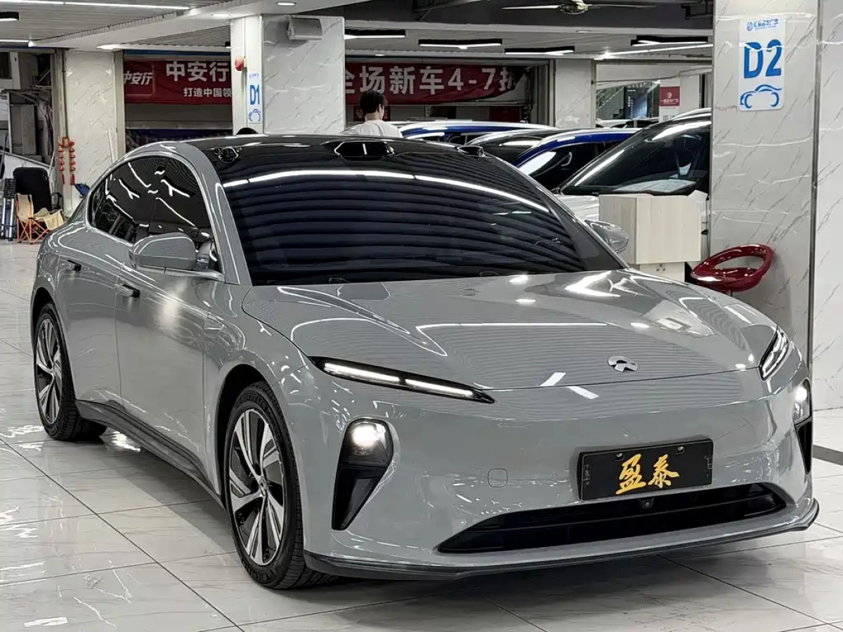 NIO ET5