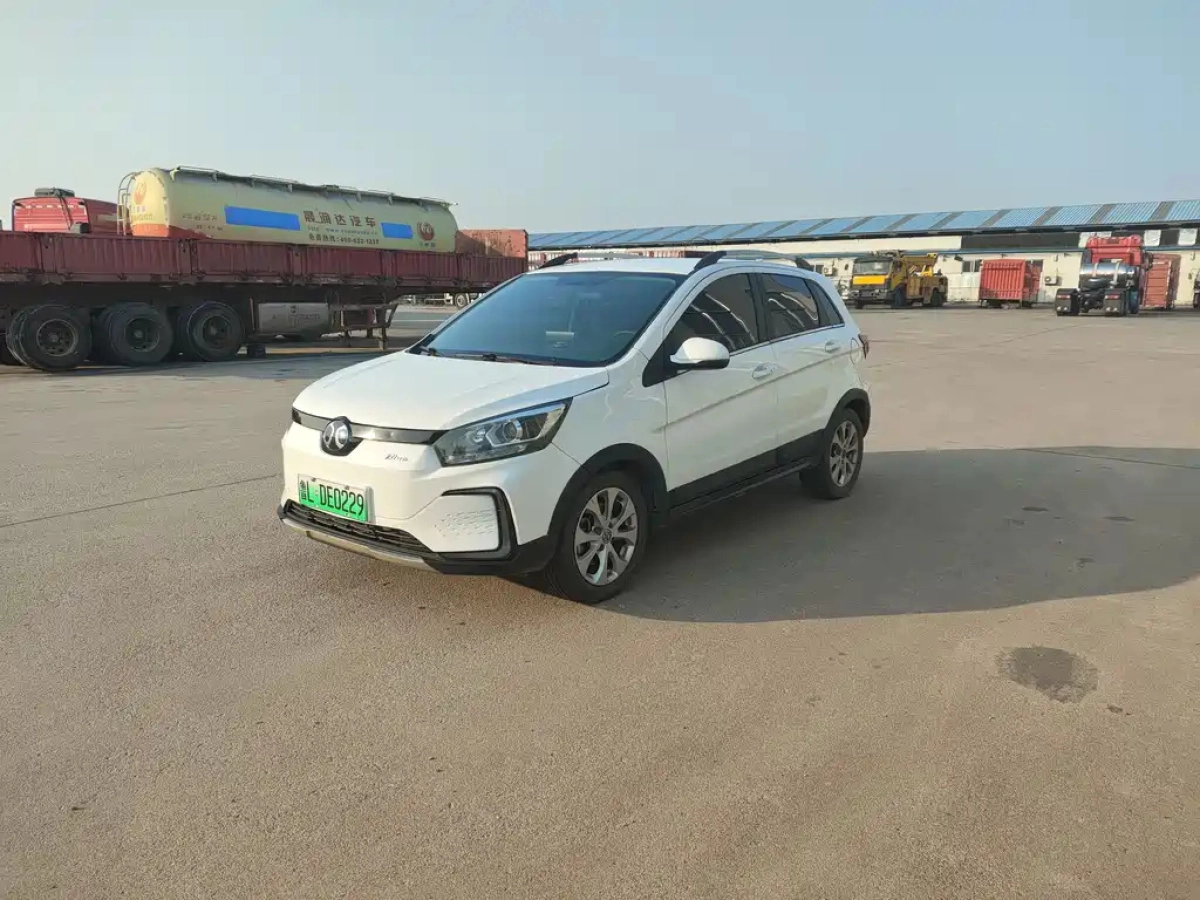 BAIC BJEV EC5