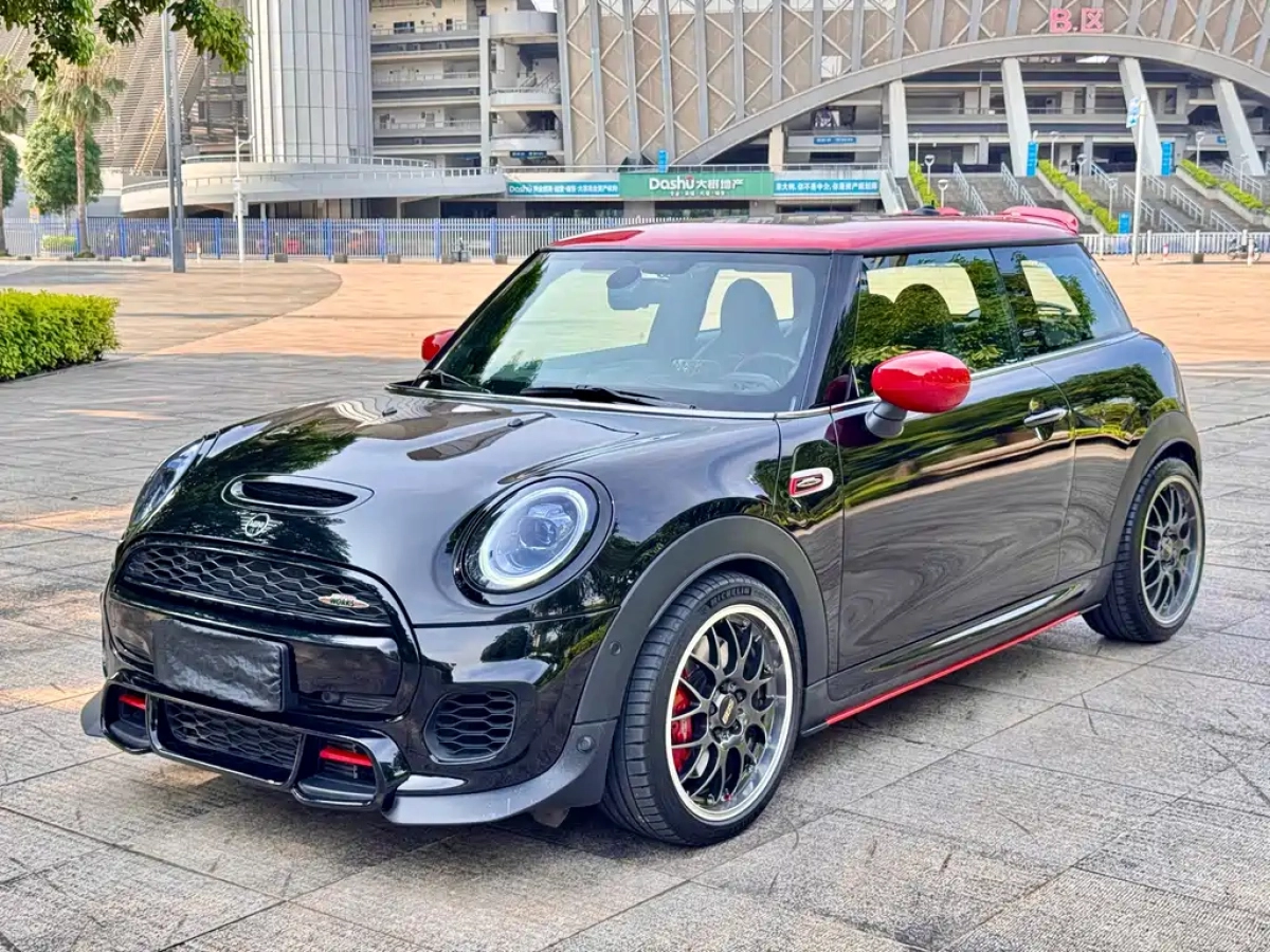 MINI JCW