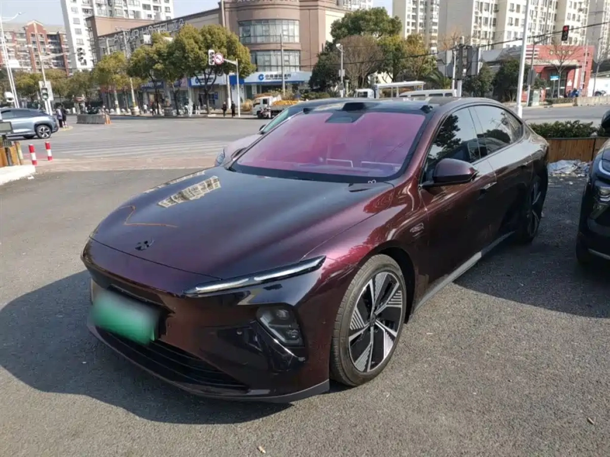 NIO ET7