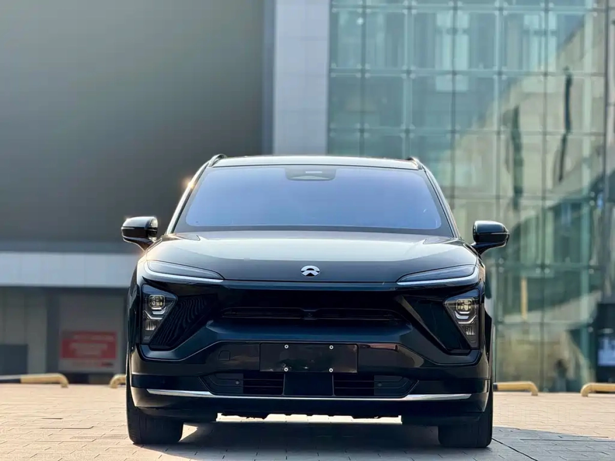 NIO ES6